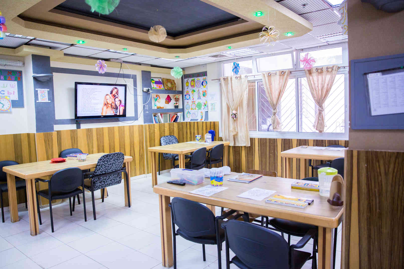 
						מוריה פבזנר – בית אבות בחיפה חדר אוכל					